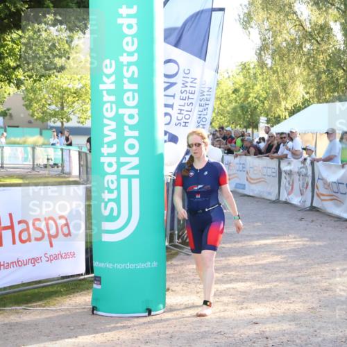 07.09.2025 - 19. Norderstedt Triathlon Zöllner http://msf.ph/oto/8771984 07.09.2025 16:47:20 Ziel 1069, 1541, 1611 meine-sportfotos.de