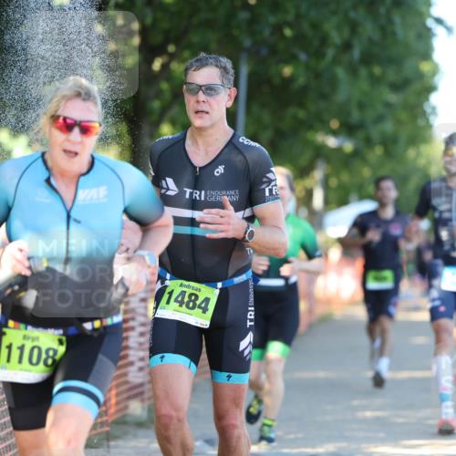 07.09.2025 - 19. Norderstedt Triathlon Michael Strokosch http://msf.ph/oto/8771985 07.09.2025 16:32:15 Laufen 466, 490, 884, 1079, 1108, 1631 meine-sportfotos.de