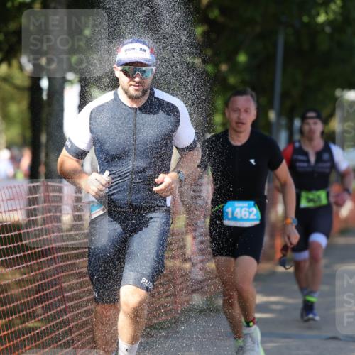 07.09.2025 - 19. Norderstedt Triathlon Michael Strokosch http://msf.ph/oto/8771990 07.09.2025 15:35:20 Laufen 364, 968, 1000, 1462 meine-sportfotos.de