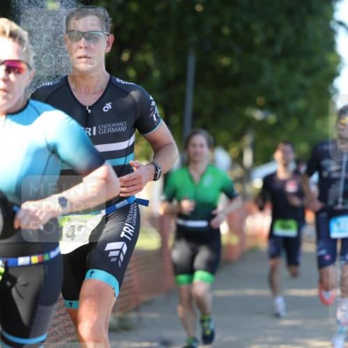 07.09.2025 - 19. Norderstedt Triathlon Michael Strokosch http://msf.ph/oto/8771992 07.09.2025 16:32:16 Laufen 466, 490, 884, 1108, 1631 meine-sportfotos.de