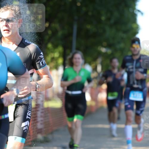 07.09.2025 - 19. Norderstedt Triathlon Michael Strokosch http://msf.ph/oto/8771996 07.09.2025 16:32:16 Laufen 466, 490, 884, 1108, 1631 meine-sportfotos.de