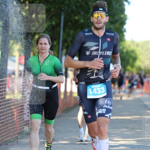 07.09.2025 - 19. Norderstedt Triathlon Michael Strokosch http://msf.ph/oto/8772005 07.09.2025 16:32:17 Laufen 466, 490, 1108, 1497, 1631 meine-sportfotos.de