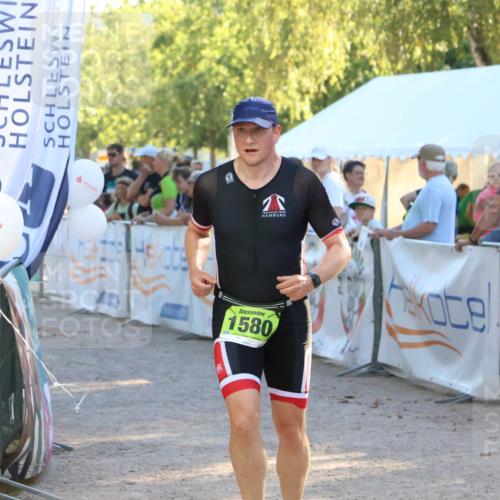07.09.2025 - 19. Norderstedt Triathlon Zöllner http://msf.ph/oto/8772019 07.09.2025 16:47:27 Ziel 1541, 1580 meine-sportfotos.de