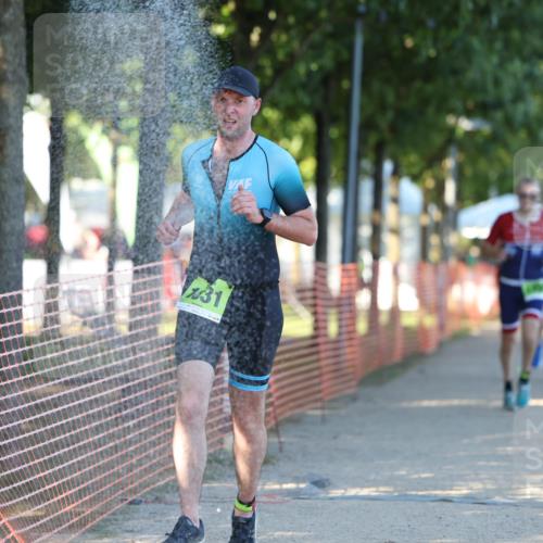 07.09.2025 - 19. Norderstedt Triathlon Michael Strokosch http://msf.ph/oto/8772027 07.09.2025 16:32:21 Laufen 466, 490, 547, 1497, 1631 meine-sportfotos.de