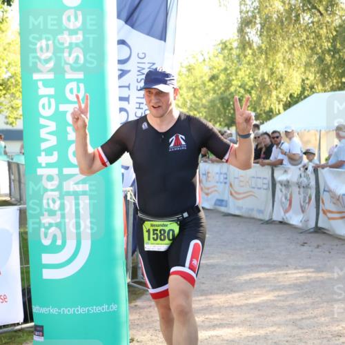 07.09.2025 - 19. Norderstedt Triathlon Zöllner http://msf.ph/oto/8772034 07.09.2025 16:47:29 Ziel 1580 meine-sportfotos.de