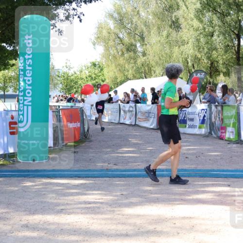 07.09.2025 - 19. Norderstedt Triathlon Zöllner http://msf.ph/oto/8772041 07.09.2025 10:42:01 Ziel 1132 meine-sportfotos.de