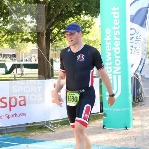 07.09.2025 - 19. Norderstedt Triathlon Zöllner http://msf.ph/oto/8772042 07.09.2025 16:47:29 Ziel 1580 meine-sportfotos.de