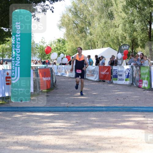 07.09.2025 - 19. Norderstedt Triathlon Zöllner http://msf.ph/oto/8772058 07.09.2025 10:42:03 Ziel 1132 meine-sportfotos.de