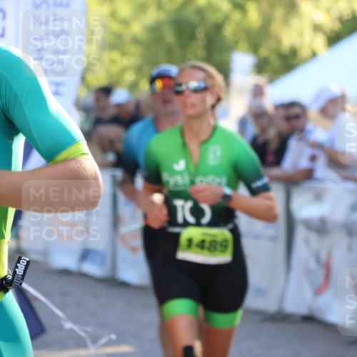 07.09.2025 - 19. Norderstedt Triathlon Zöllner http://msf.ph/oto/8772079 07.09.2025 16:47:59 Ziel 1489, 1623, 1628 meine-sportfotos.de