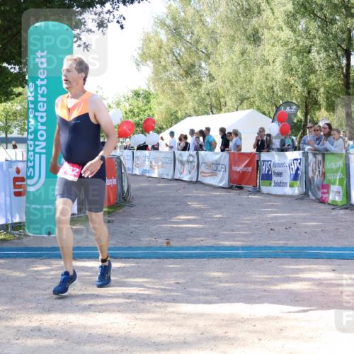 07.09.2025 - 19. Norderstedt Triathlon Zöllner http://msf.ph/oto/8772083 07.09.2025 10:42:04 Ziel 1132 meine-sportfotos.de