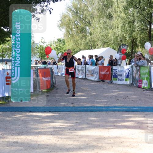07.09.2025 - 19. Norderstedt Triathlon Zöllner http://msf.ph/oto/8772085 07.09.2025 10:42:12 Ziel 1148 meine-sportfotos.de