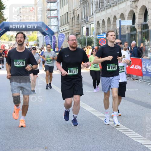 07.09.2025 - BARMER Alsterlauf Strokosch-Dieckow http://msf.ph/oto/8772088 07.09.2025 10:09:45 Ziel 1160, 2082, 2469, 2474, 2586, 2632, 2639, 2787, 2805, 2865, 2895, 2907, 3250, 3470, 3549, 3756, 3757, 3758, 4058, 4099, 4202, 4291, 4302, 4554, 4622, 4667, 4838, 4893, 4933, 4935, 5176, 5285, 5319, 5652, 5778, 5780, 5816, 5879, 5893, 5896, 6000, 6159, 8463 meine-sportfotos.de