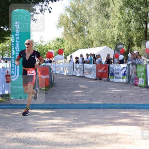07.09.2025 - 19. Norderstedt Triathlon Zöllner http://msf.ph/oto/8772101 07.09.2025 10:42:14 Ziel 1148 meine-sportfotos.de