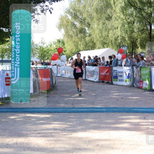 07.09.2025 - 19. Norderstedt Triathlon Zöllner http://msf.ph/oto/8772114 07.09.2025 10:44:27 Ziel 1135 meine-sportfotos.de