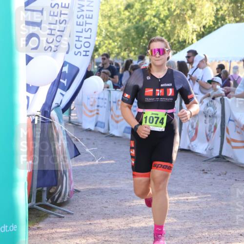 07.09.2025 - 19. Norderstedt Triathlon Zöllner http://msf.ph/oto/8772149 07.09.2025 16:48:29 Ziel 1074 meine-sportfotos.de