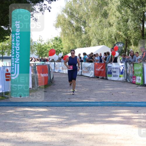 07.09.2025 - 19. Norderstedt Triathlon Zöllner http://msf.ph/oto/8772158 07.09.2025 10:45:37 Ziel 1111 meine-sportfotos.de