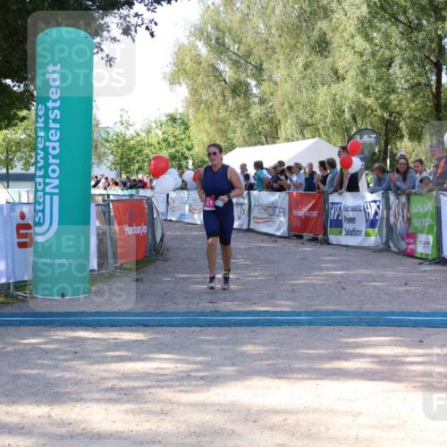 07.09.2025 - 19. Norderstedt Triathlon Zöllner http://msf.ph/oto/8772161 07.09.2025 10:45:37 Ziel 1111 meine-sportfotos.de