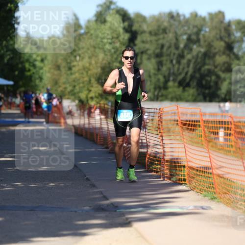 07.09.2025 - 19. Norderstedt Triathlon Michael Strokosch http://msf.ph/oto/8772173 07.09.2025 15:35:57 Laufen 888, 1508 meine-sportfotos.de