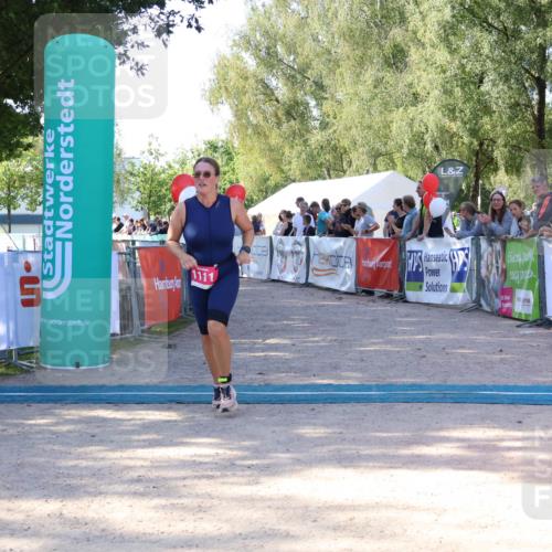 07.09.2025 - 19. Norderstedt Triathlon Zöllner http://msf.ph/oto/8772177 07.09.2025 10:45:38 Ziel 1111 meine-sportfotos.de