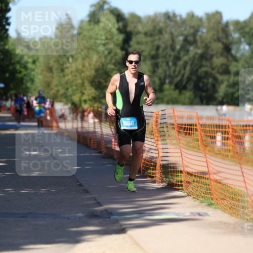 07.09.2025 - 19. Norderstedt Triathlon Michael Strokosch http://msf.ph/oto/8772178 07.09.2025 15:35:57 Laufen 888, 1508 meine-sportfotos.de