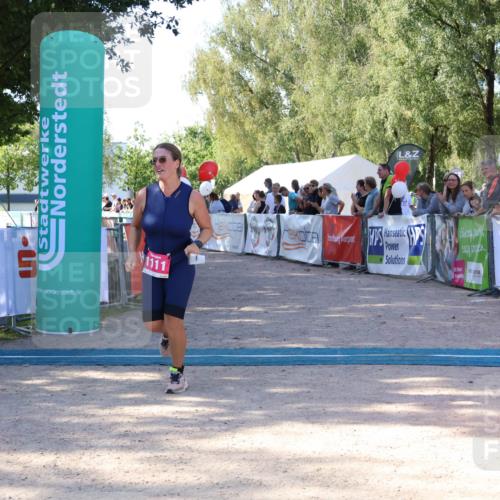 07.09.2025 - 19. Norderstedt Triathlon Zöllner http://msf.ph/oto/8772180 07.09.2025 10:45:38 Ziel 1111 meine-sportfotos.de