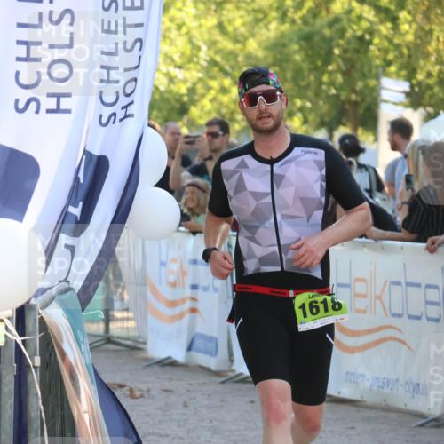 07.09.2025 - 19. Norderstedt Triathlon Zöllner http://msf.ph/oto/8772187 07.09.2025 16:48:33 Ziel 1074, 1618 meine-sportfotos.de