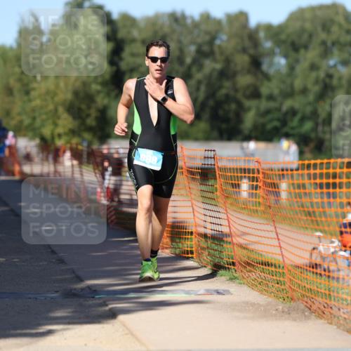 07.09.2025 - 19. Norderstedt Triathlon Michael Strokosch http://msf.ph/oto/8772196 07.09.2025 15:35:58 Laufen 888, 1508 meine-sportfotos.de