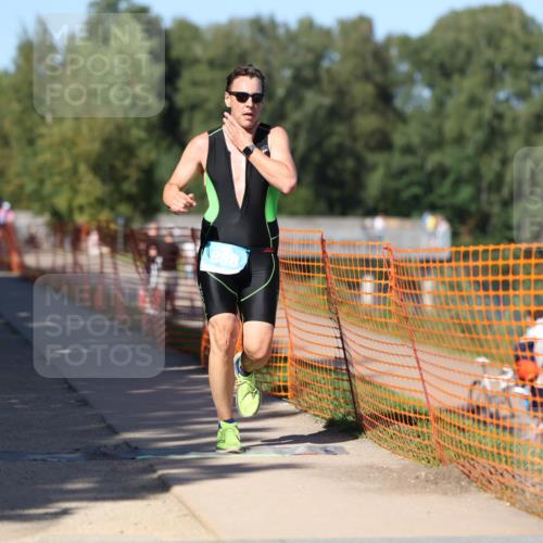 07.09.2025 - 19. Norderstedt Triathlon Michael Strokosch http://msf.ph/oto/8772201 07.09.2025 15:35:58 Laufen 888, 1508 meine-sportfotos.de