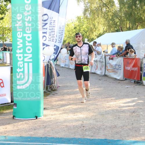 07.09.2025 - 19. Norderstedt Triathlon Zöllner http://msf.ph/oto/8772211 07.09.2025 16:48:35 Ziel 1074, 1618 meine-sportfotos.de