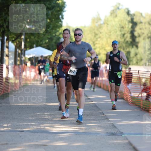 07.09.2025 - 19. Norderstedt Triathlon Michael Strokosch http://msf.ph/oto/8772238 07.09.2025 16:32:48 Laufen 949, 951, 953, 1043, 1555, 1602 meine-sportfotos.de