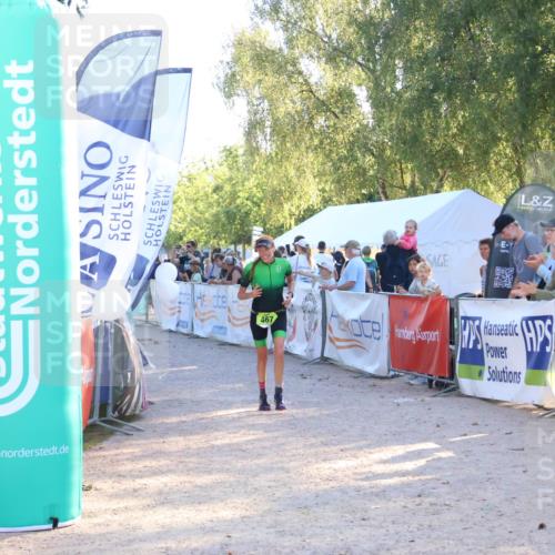 07.09.2025 - 19. Norderstedt Triathlon Zöllner http://msf.ph/oto/8772294 07.09.2025 16:48:53 Ziel 467, 1077, 1093 meine-sportfotos.de