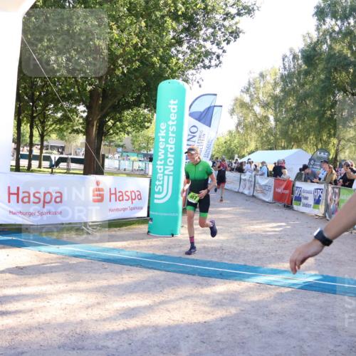 07.09.2025 - 19. Norderstedt Triathlon Zöllner http://msf.ph/oto/8772341 07.09.2025 16:48:55 Ziel 467, 1093, 1575 meine-sportfotos.de