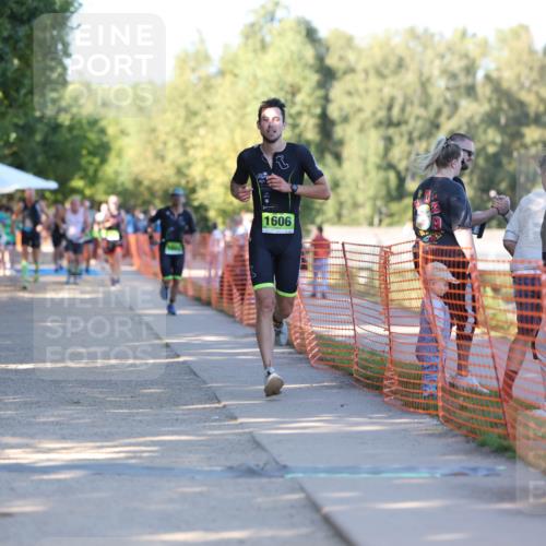 07.09.2025 - 19. Norderstedt Triathlon Michael Strokosch http://msf.ph/oto/8772358 07.09.2025 16:33:07 Laufen 902, 1606, 1609 meine-sportfotos.de