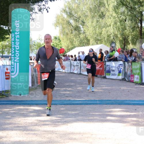 07.09.2025 - 19. Norderstedt Triathlon Zöllner http://msf.ph/oto/8772359 07.09.2025 10:48:23 Ziel 1110, 1151 meine-sportfotos.de
