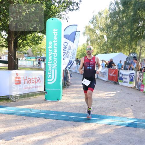 07.09.2025 - 19. Norderstedt Triathlon Zöllner http://msf.ph/oto/8772360 07.09.2025 16:48:58 Ziel 467, 1575 meine-sportfotos.de