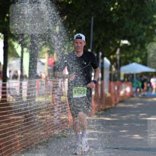 07.09.2025 - 19. Norderstedt Triathlon Michael Strokosch http://msf.ph/oto/8772393 07.09.2025 15:36:28 Laufen 1511 meine-sportfotos.de