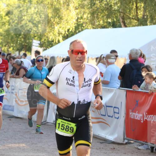 07.09.2025 - 19. Norderstedt Triathlon Zöllner http://msf.ph/oto/8772407 07.09.2025 16:49:06 Ziel 399, 1497, 1589 meine-sportfotos.de