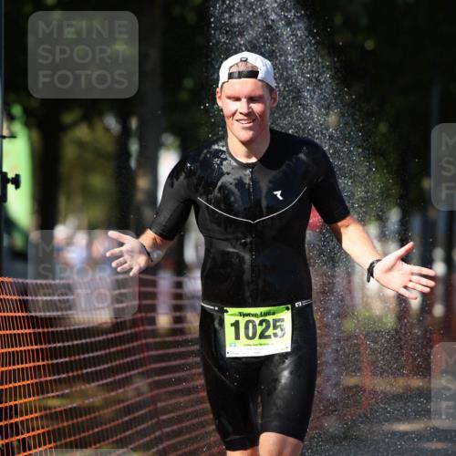 07.09.2025 - 19. Norderstedt Triathlon Michael Strokosch http://msf.ph/oto/8772411 07.09.2025 15:36:29 Laufen 1511 meine-sportfotos.de