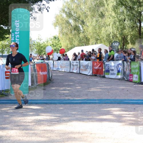 07.09.2025 - 19. Norderstedt Triathlon Zöllner http://msf.ph/oto/8772414 07.09.2025 10:49:00 Ziel 654, 1117 meine-sportfotos.de
