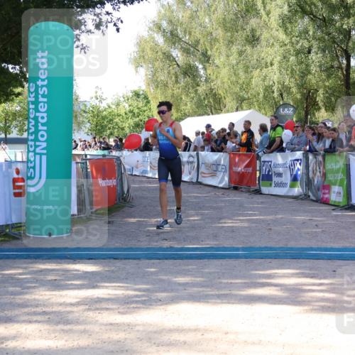 07.09.2025 - 19. Norderstedt Triathlon Zöllner http://msf.ph/oto/8772438 07.09.2025 10:49:04 Ziel 654, 1117 meine-sportfotos.de