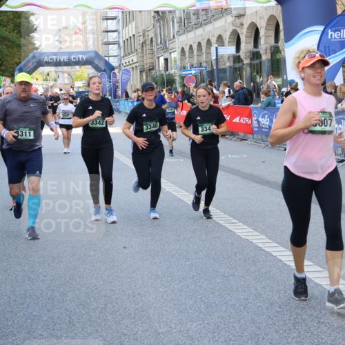 07.09.2025 - BARMER Alsterlauf Strokosch-Dieckow http://msf.ph/oto/8772440 07.09.2025 10:09:32 Ziel 2023, 2082, 2197, 2363, 2391, 2469, 2586, 2622, 2805, 2925, 3054, 3250, 3549, 4203, 4260, 4743, 4838, 4893, 4915, 4933, 4935, 5052, 5443, 6000, 6159, 8115, 8147, 8162 meine-sportfotos.de