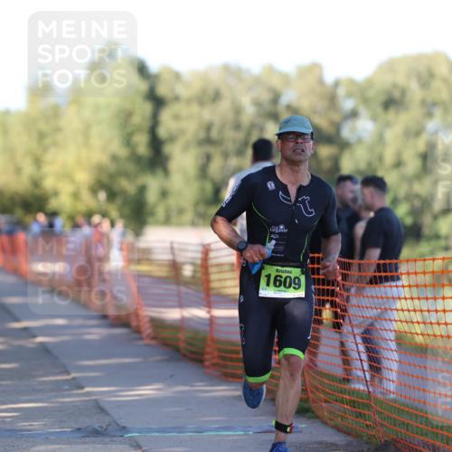 07.09.2025 - 19. Norderstedt Triathlon Michael Strokosch http://msf.ph/oto/8772441 07.09.2025 16:33:15 Laufen 518, 910, 956, 1072, 1609 meine-sportfotos.de