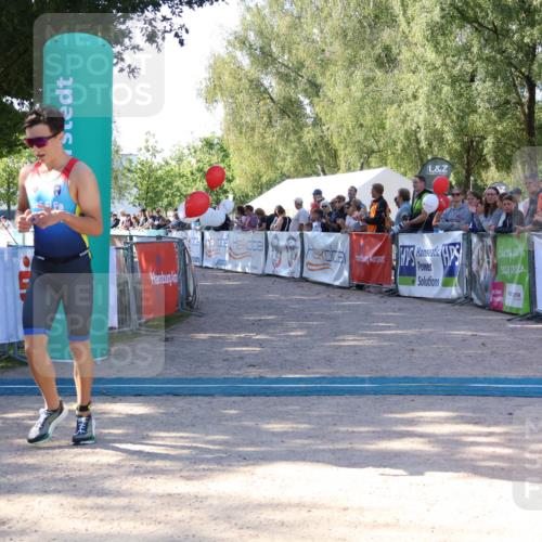 07.09.2025 - 19. Norderstedt Triathlon Zöllner http://msf.ph/oto/8772462 07.09.2025 10:49:06 Ziel 654 meine-sportfotos.de