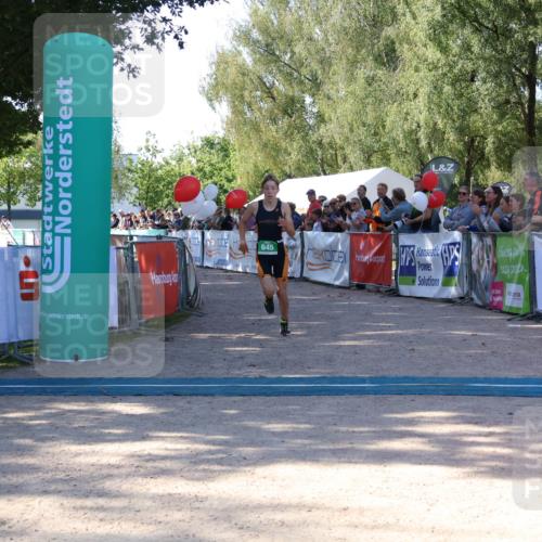 07.09.2025 - 19. Norderstedt Triathlon Zöllner http://msf.ph/oto/8772466 07.09.2025 10:49:18 Ziel 645 meine-sportfotos.de