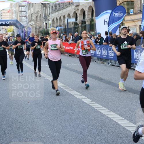 07.09.2025 - BARMER Alsterlauf Strokosch-Dieckow http://msf.ph/oto/8772517 07.09.2025 10:09:30 Ziel 2023, 2082, 2197, 2224, 2363, 2391, 2469, 2586, 2622, 2805, 2925, 3054, 3549, 4155, 4203, 4260, 4743, 4838, 4893, 4915, 5052, 5443, 6159, 8115, 8147, 8162 meine-sportfotos.de