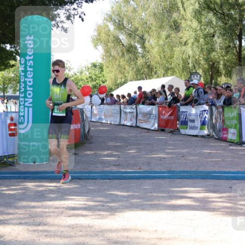 07.09.2025 - 19. Norderstedt Triathlon Zöllner http://msf.ph/oto/8772583 07.09.2025 10:50:45 Ziel 677 meine-sportfotos.de