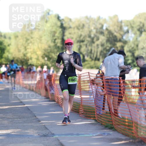 07.09.2025 - 19. Norderstedt Triathlon Michael Strokosch http://msf.ph/oto/8772603 07.09.2025 16:33:36 Laufen 1087, 1088, 1569 meine-sportfotos.de