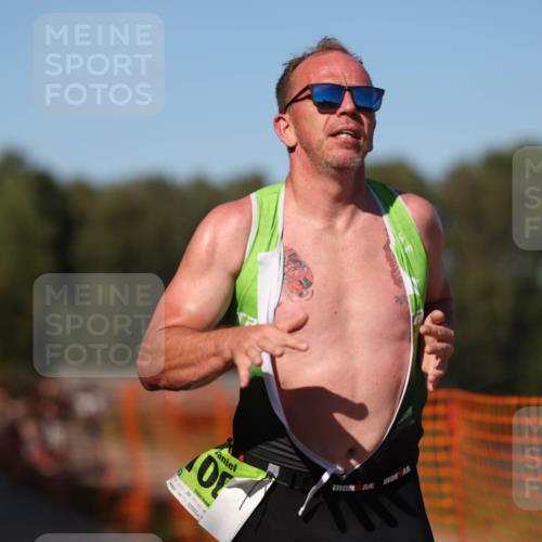 07.09.2025 - 19. Norderstedt Triathlon Michael Strokosch http://msf.ph/oto/8772636 07.09.2025 15:37:36 Laufen 472, 1005, 1404, 1507 meine-sportfotos.de