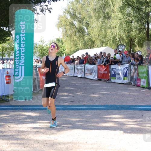 07.09.2025 - 19. Norderstedt Triathlon Zöllner http://msf.ph/oto/8772645 07.09.2025 10:51:41 Ziel 68, 649 meine-sportfotos.de