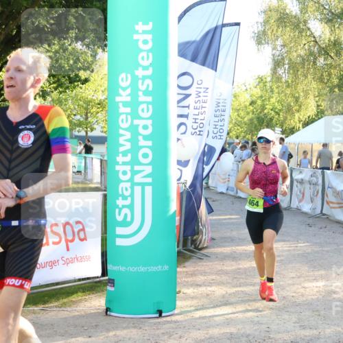 07.09.2025 - 19. Norderstedt Triathlon Zöllner http://msf.ph/oto/8772656 07.09.2025 16:49:52 Ziel 402, 464, 1556 meine-sportfotos.de